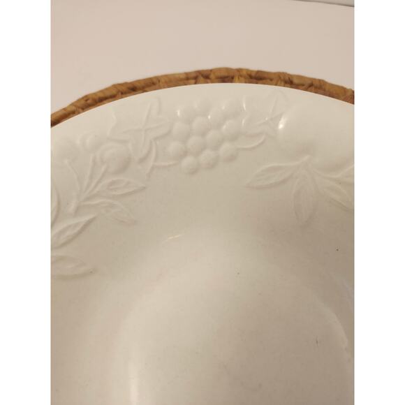 Gibson China Embossed Fruit Serving Bowl 9.5" Apple Grapes Leaves White Single - Picture 3 of 13